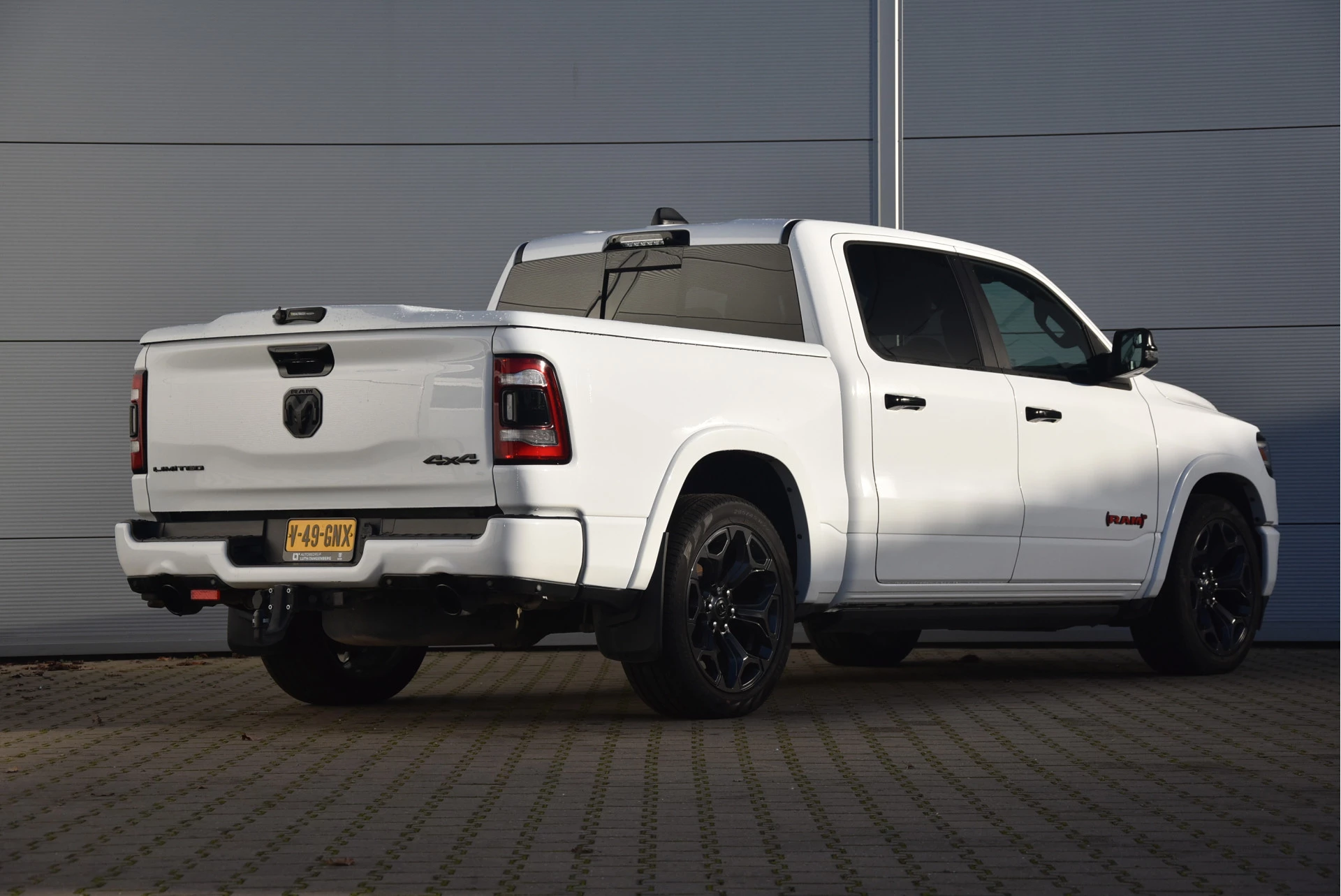 Dodge Ram 1500 2024 - 5.7 V8 4x4 Crew Cab Limited | Luchtvering | obrázek 2
