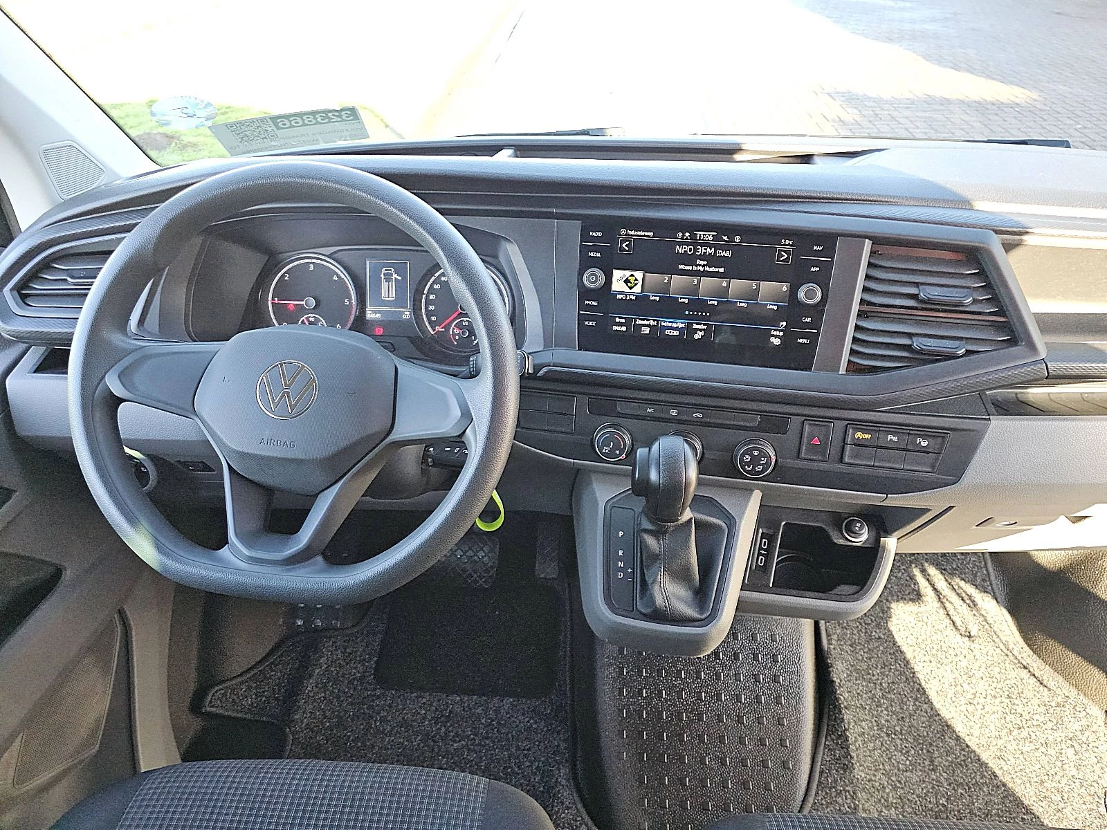Volkswagen Transporter 2022 - 2.0 TDI image 8