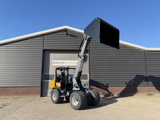 Giant G3500 TELE minishovel NIEUW €960 LEASE 2026 afbeelding 3 miniatuur