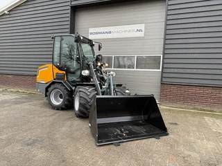 Giant G2700 HD+ met cabine minishovel NIEUW 2026 afbeelding 2 miniatuur
