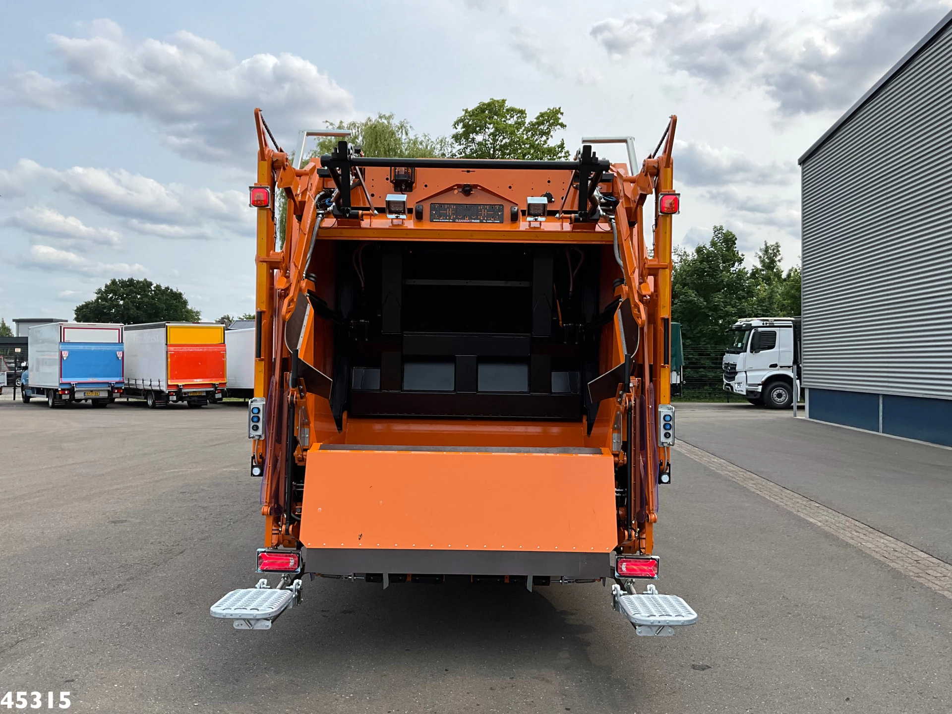 Volvo FM 330 Euro 6 Geesink 20m³ 2025 obrázek 7