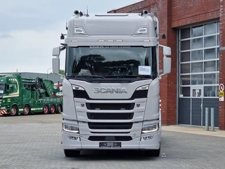 Scania R 2024 - R660 V8 NGS retarder - full air - WB435 - alcoa - steering axle afbeelding 2 miniatuur