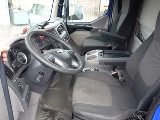 DAF LF 210 2015 - oprijlaadbak,airco bild 4