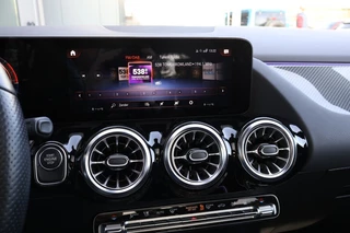 Mercedes-Benz GLA 2022 - 250 E AMG LINE / Panorama dak / Multi Beam lampen obrazek 20