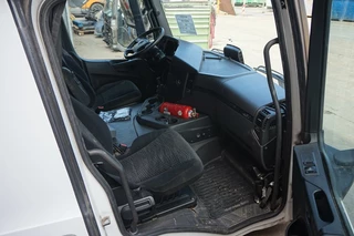 Mercedes-Benz N/A 2017 - L-STREAMSPACE 2.3MM 320 TUNNEL image 5