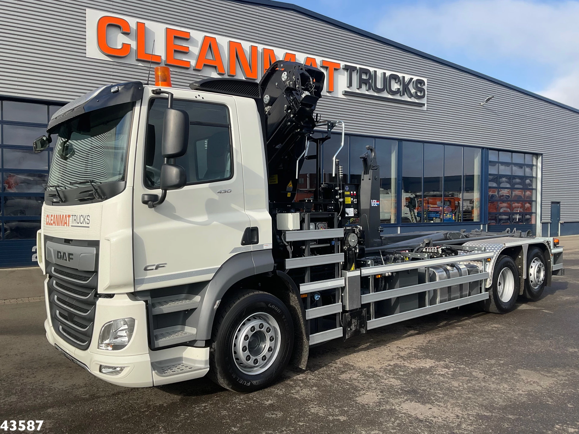 DAF FAN CF 430 Hiab 25 Tonmeter laadkraan 2024 afbeelding 2