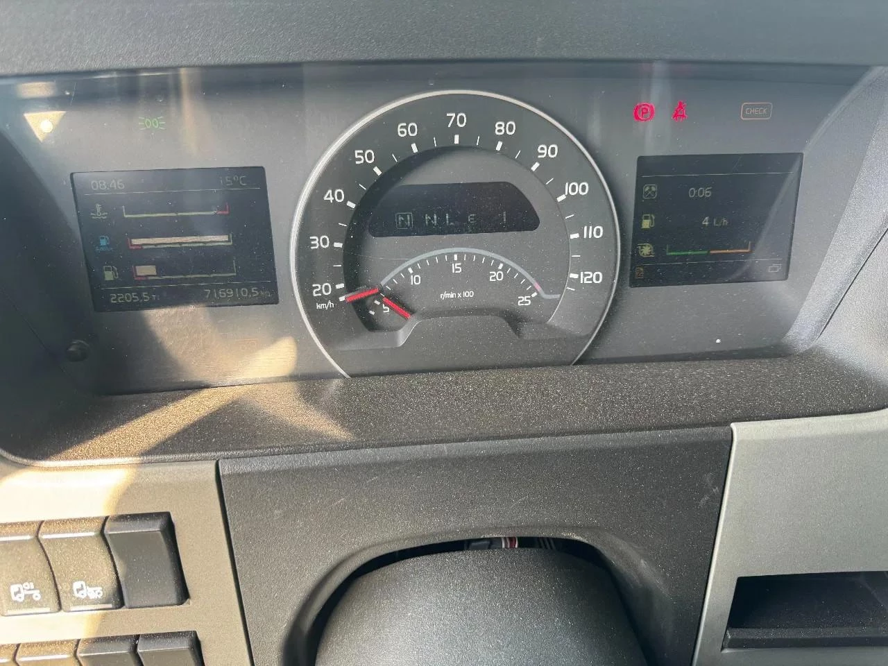 Volvo FM 410 2018 image 19