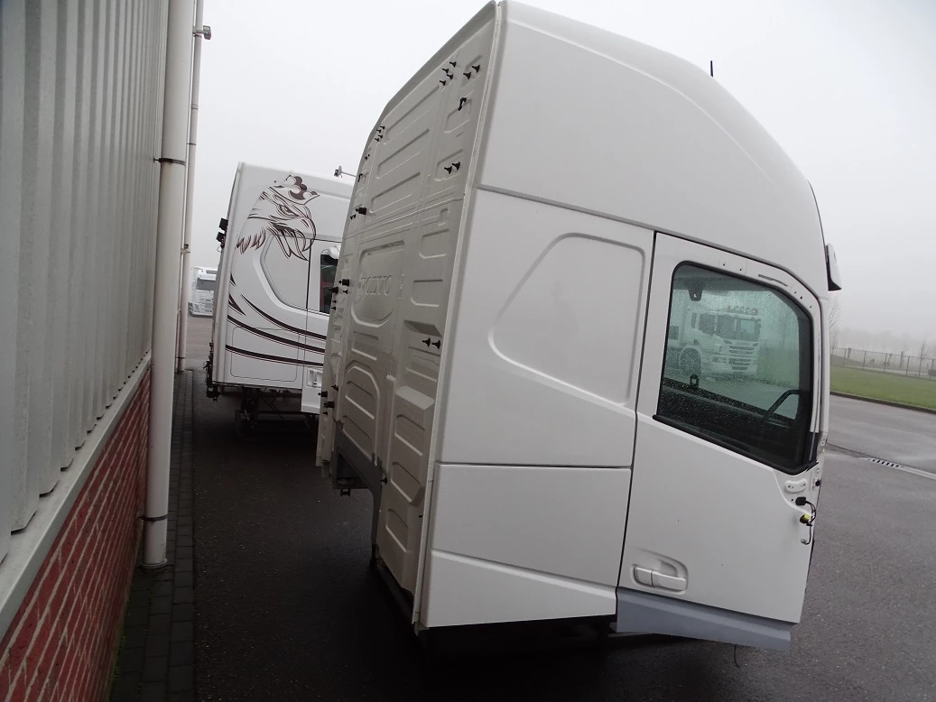 Volvo FH 2022 - FH-5 GLOBETROTTER XL imagem 2