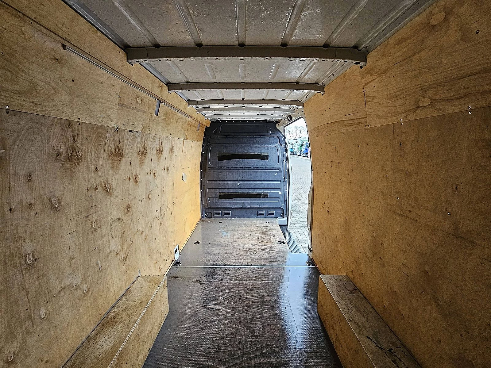 Mercedes-Benz Sprinter 2015 - 313 image 11