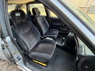 Opel Astra 1998 - 1.6i Edition bj.1998 Invalide aanp|Apk 6-2027. afbeelding 10