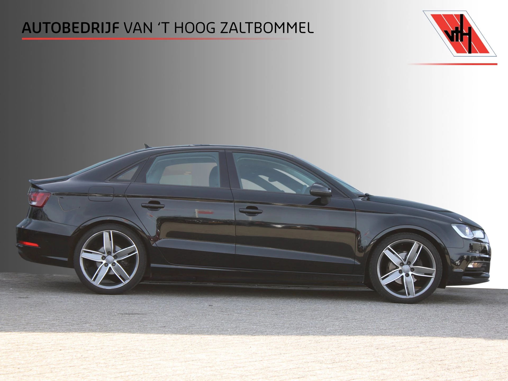 Audi A3 2014 - Limousine 1.4 TFSI CoD Ambition Pro Line PANORAMADAK B&O NAVI CAMERA 19'' NL AUTO afbeelding 1