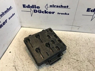 Renault N/A 2006 - 5010516886 ZEKERINGKAST MIDLUM obrazek 2