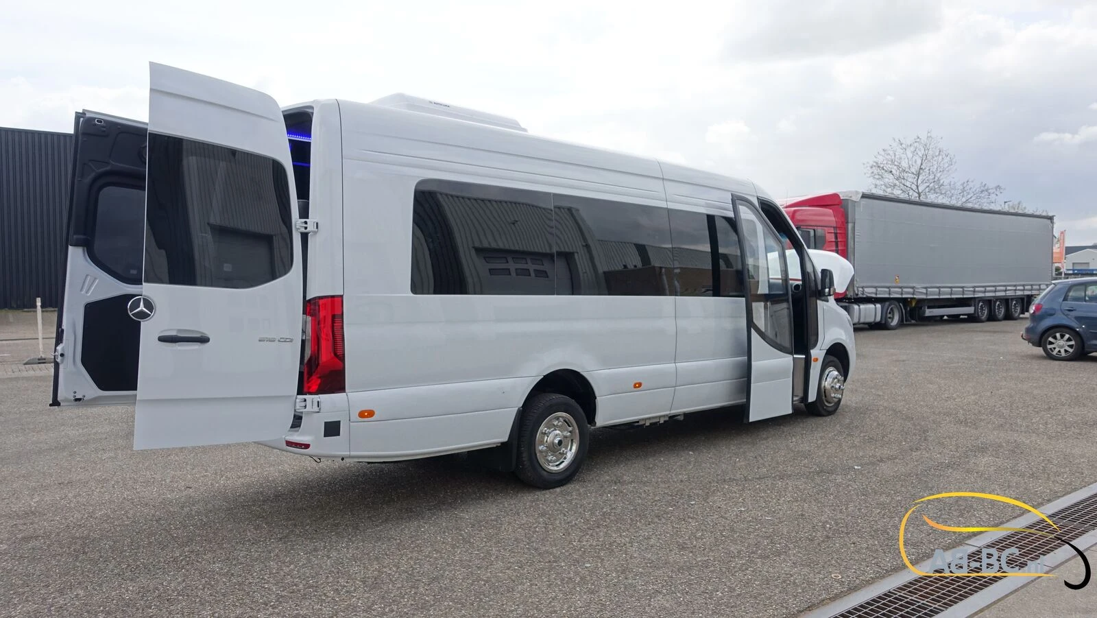 Mercedes-Benz Sprinter 2026 - Aveuro 519 CDI 21 seats EURO 6 obrázek 8