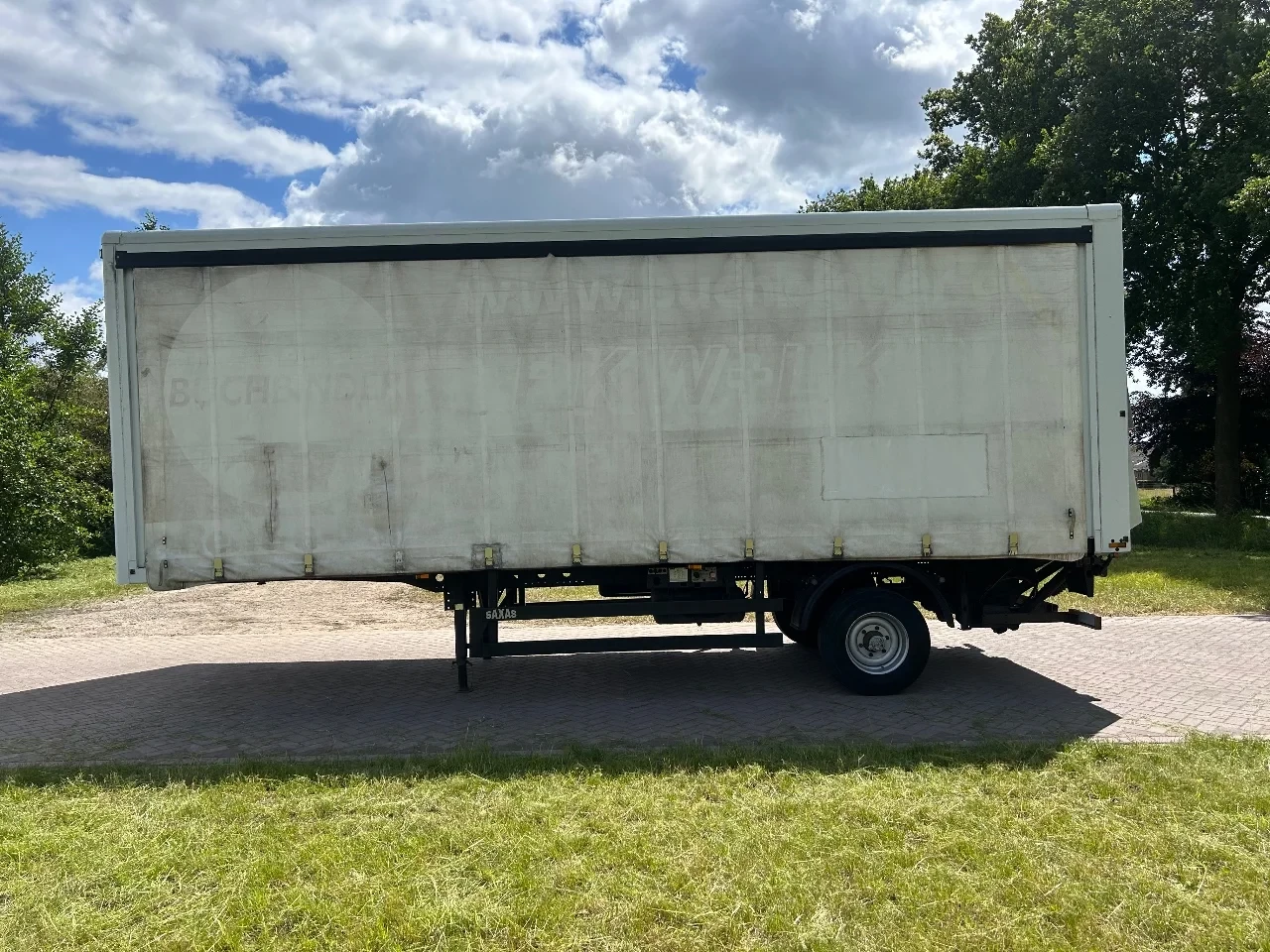 Saxas 2008 - BE OPLEGGER 8.9 TON MET LAADKLEP 1500 KG изображение 2