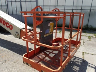 JLG 600SC 2001 image 2 thumbnail