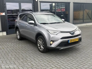 Toyota RAV4 2017 - 2.5 Hybrid AWD Executive Trekhaak image 3 thumbnail