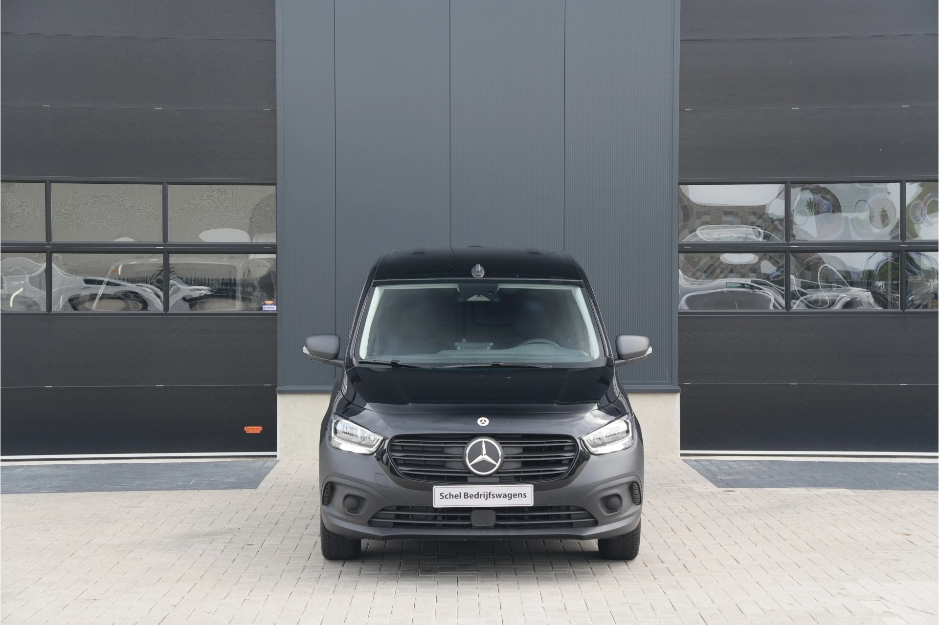 Mercedes-Benz eCitan 2026 - 112 Base L1 45 kWh 122pk - Cruise - Stoelverwarming - Camera - PDC - Auto Clima - Rijklaar Bild 2