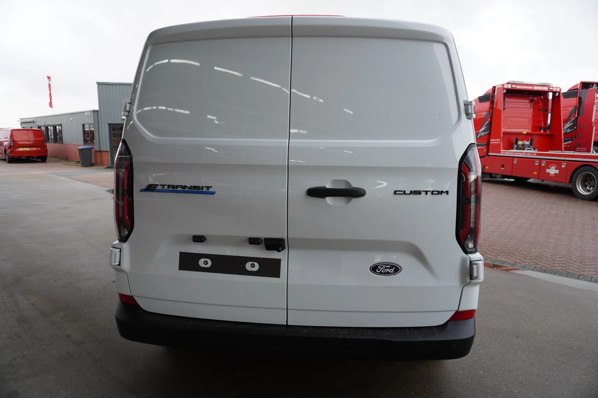 Ford E-Transit 2025 - Cust. 340 L2H1 136PK Trend 65 kWh Elektrisch obrázek 6