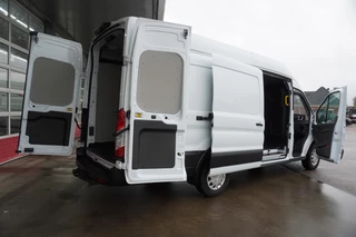Ford Transit 2024 - 350E 2.0 TDCI 130PK L4H3 Trend obrazek 5