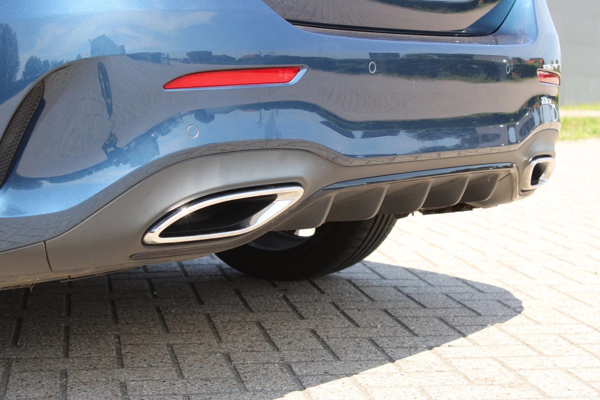 Mercedes-Benz A-Klasse 2023 - 180 AMG Line Panodak Sfeerlicht Keyless afbeelding 19