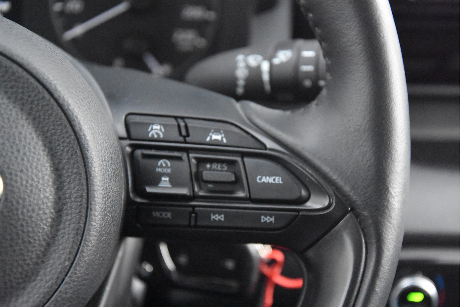 Toyota Yaris 2024 - 1.5 Hybrid 115 Comfort zdjęcie 14
