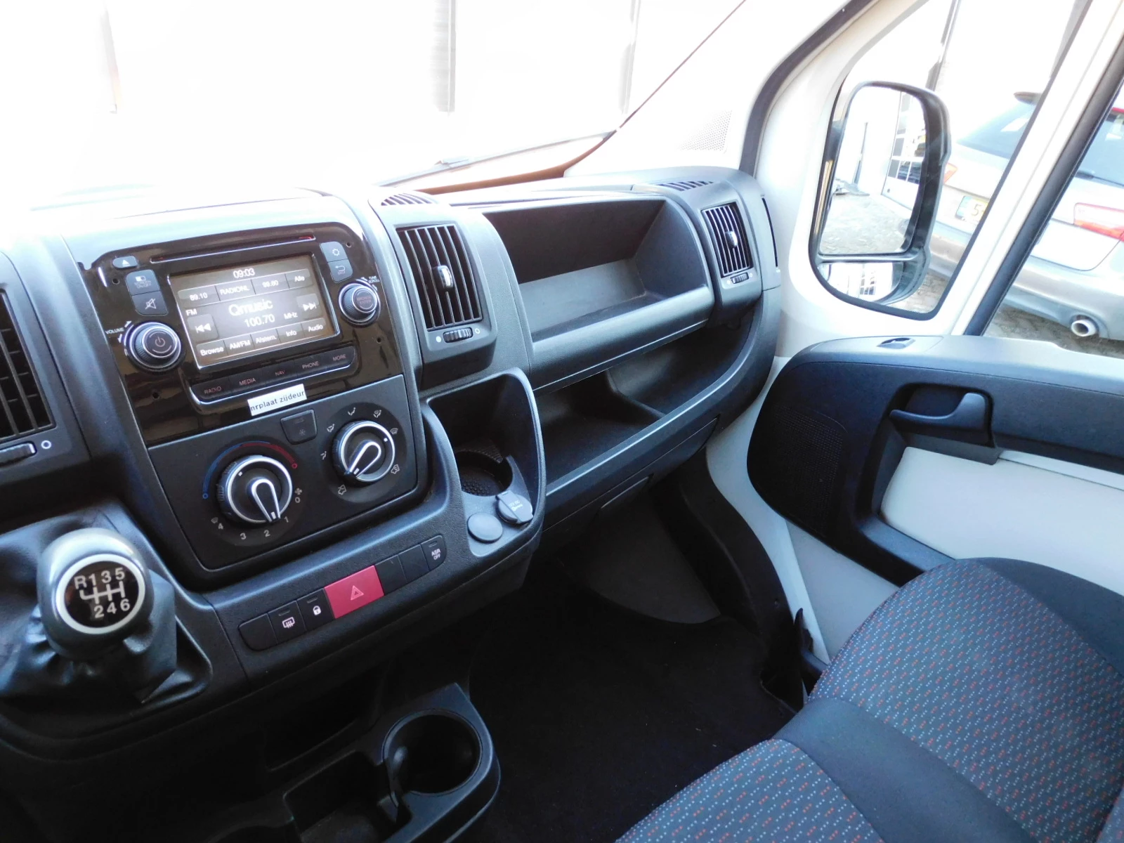 Peugeot Boxer 2019 - 435 2.0 BlueHDI L3H2 Premium afbeelding 21