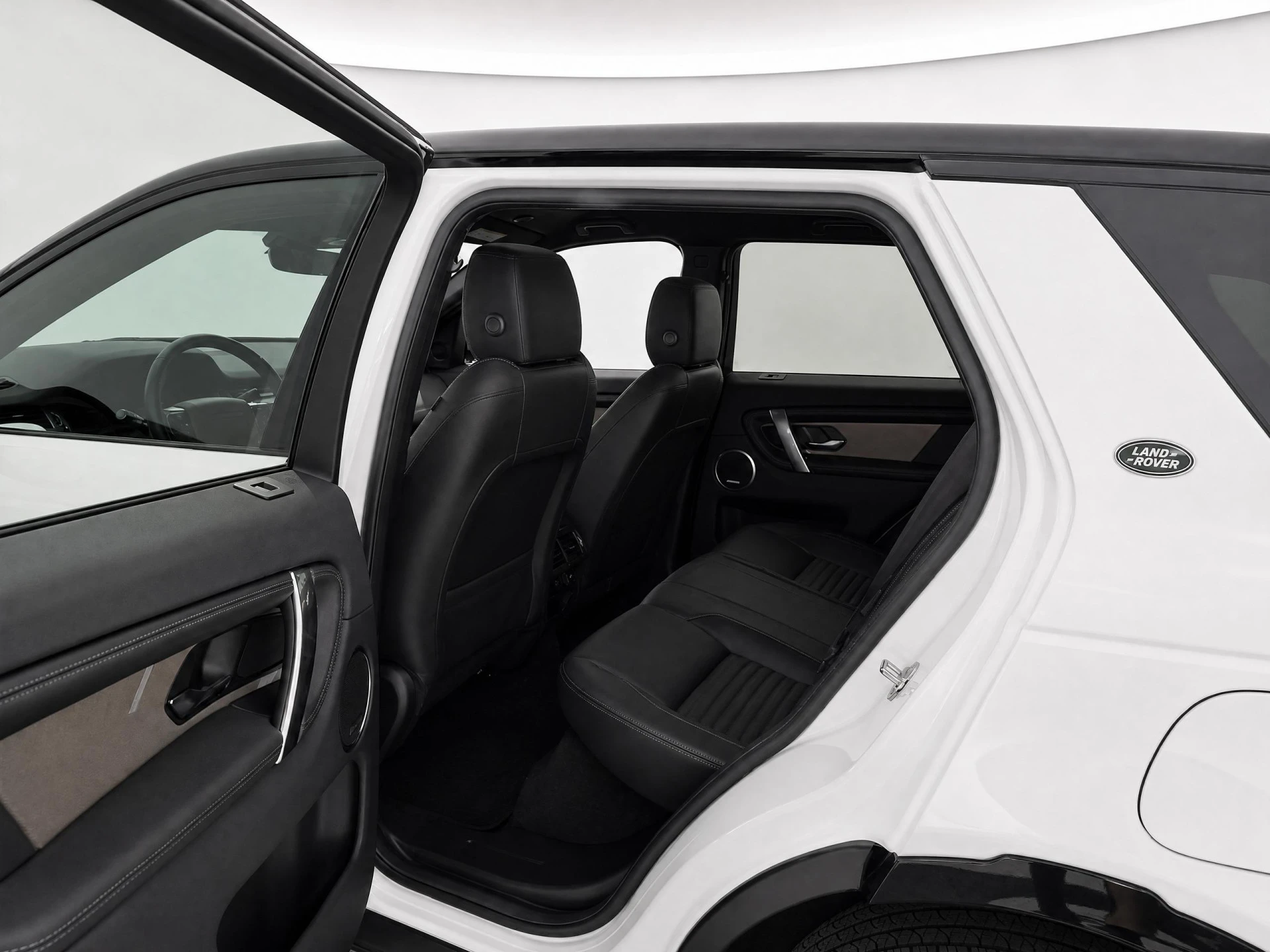 Land Rover Discovery Sport 2025 - 1.5 P270e PHEV Dynamic SE | Panorama | 360gr camera | afbeelding 12
