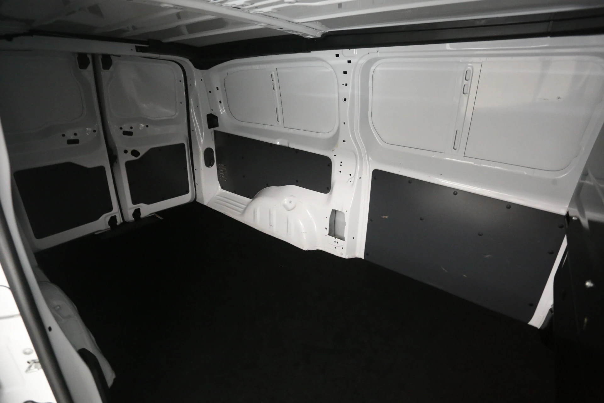 Opel Vivaro-e 2024 - Citroën e-Jumpy 75 kWh L3H1 afbeelding 26