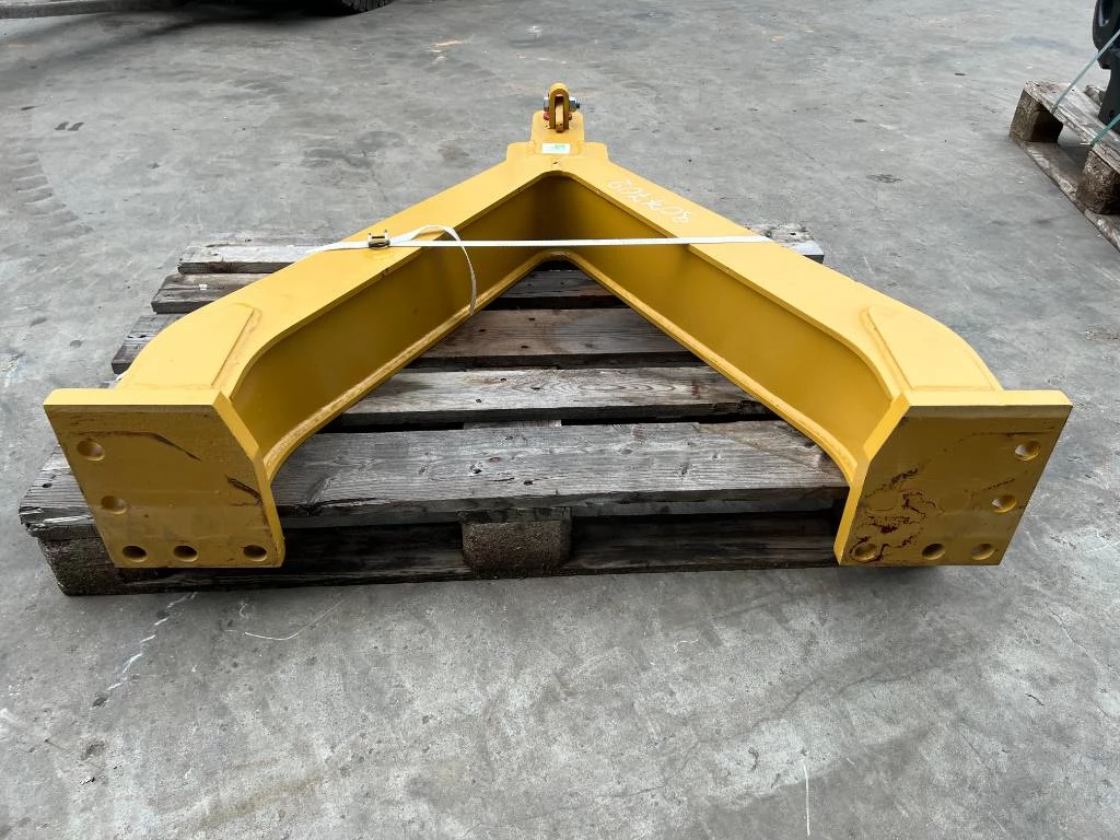 Cat - D6R / D6T Zugmaul / Trekhaak obrázek 4