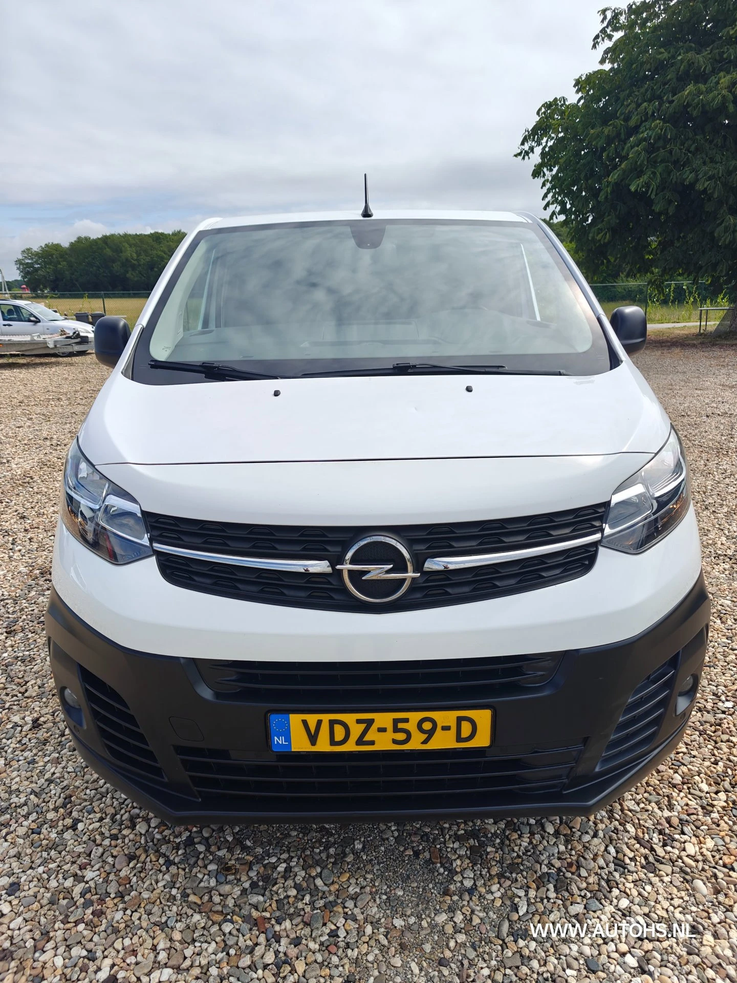 Opel Vivaro 2020 - 1.5 CDTI L2H1 , Werkplaats inrichting , Euro 6 , 1e Eig. Camera , navi , cruise , in pracht staat. afbeelding 9