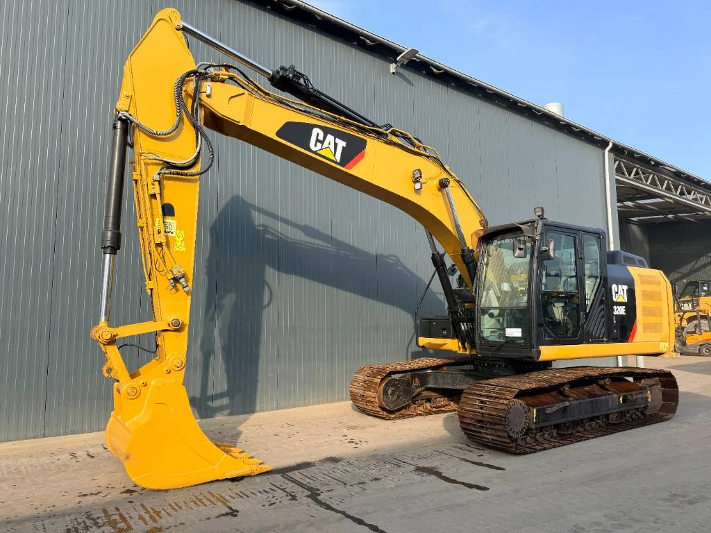 Cat 2013 - 320E L immagine 1