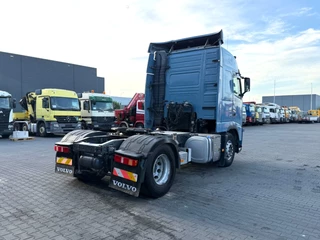 Volvo FH 2010 - 420 4x2 / Handgeschakeld / euro 5 / Spoilers / Compressor bild 4