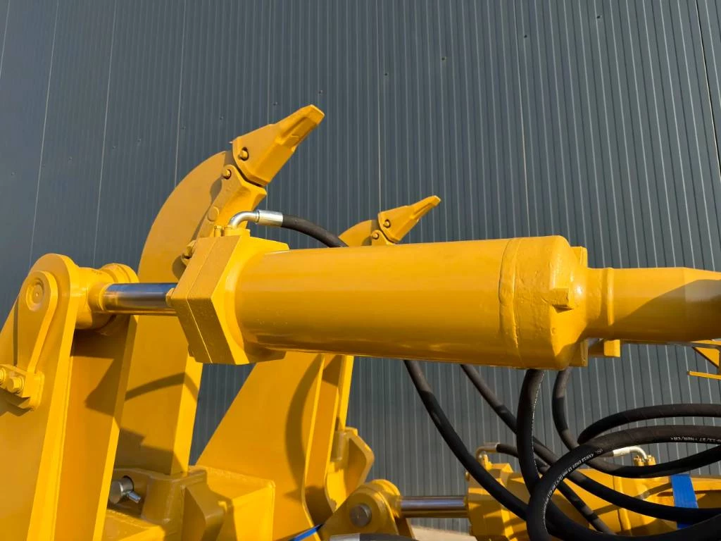 Cat 2026 - D8 Multi Shank Ripper obrázek 7