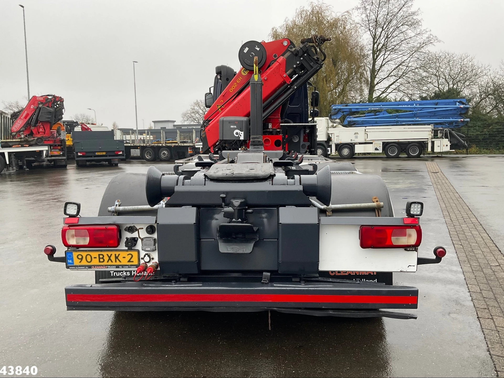 DAF 33 2019 - FAD CF 530 8x4 Euro 6 Palfinger Tonmeter laadkraan afbeelding 6