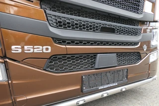 Scania S 2018 - S520 V8 NGS | Metallic color | Retarder | 358646Km | 2018 | 9 Ton front axle | Full air | 6 Ballons | Stand Heater/Klima | Navi | Euro6-C | TUV/MOT/APK 06-2027 | Belgium Truck * From first owner * afbeelding 2 miniatuur