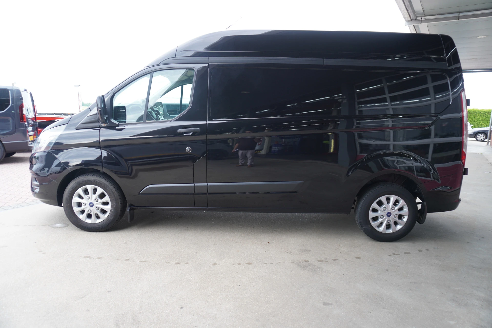 Ford Transit Custom 2022 - 300L 2.0 TDCI 130PK L2H2 Trend afbeelding 8