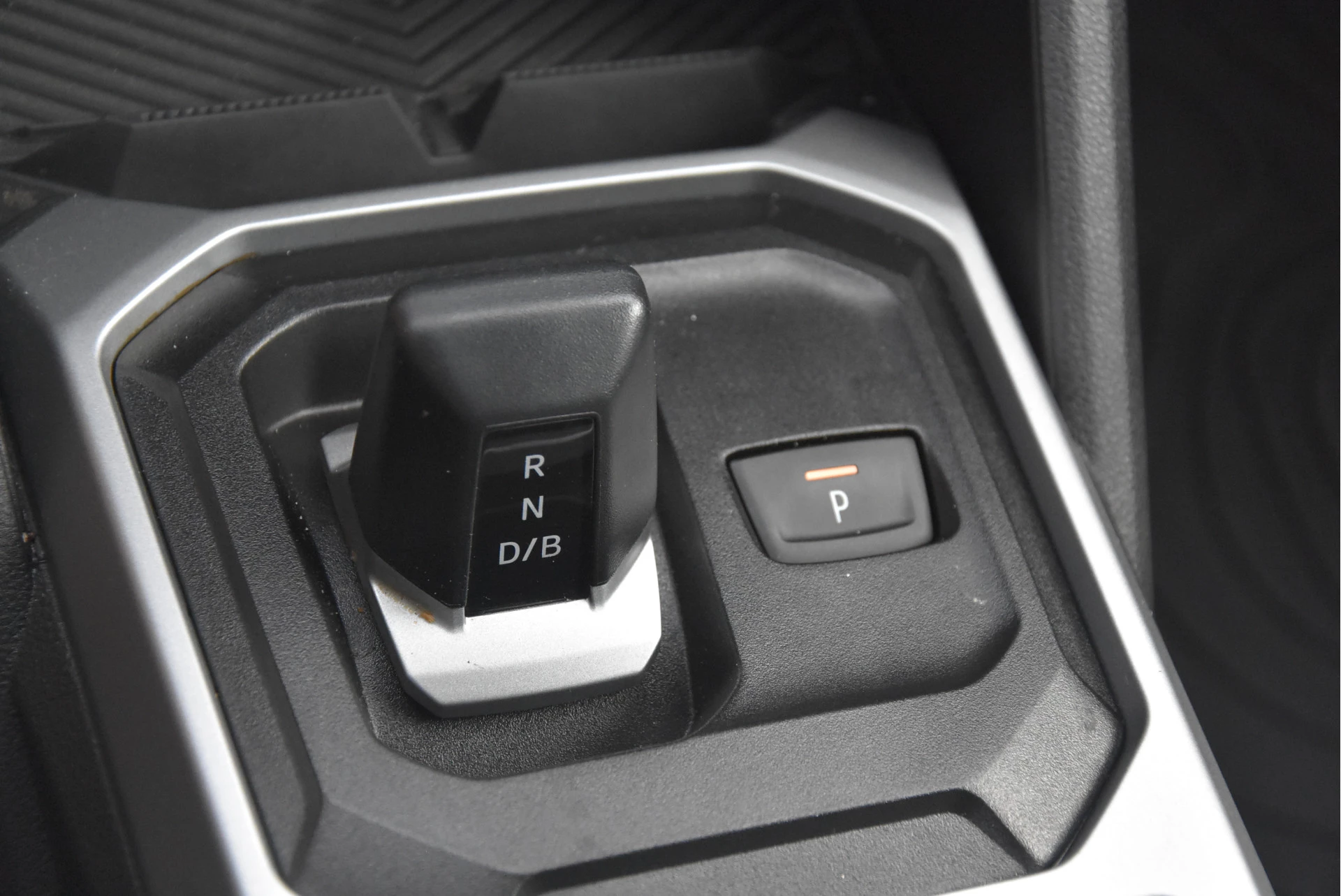 Dacia Duster 2025 - 1.6 Hybrid 140 Extreme | Winter + Techno Pack | afbeelding 10