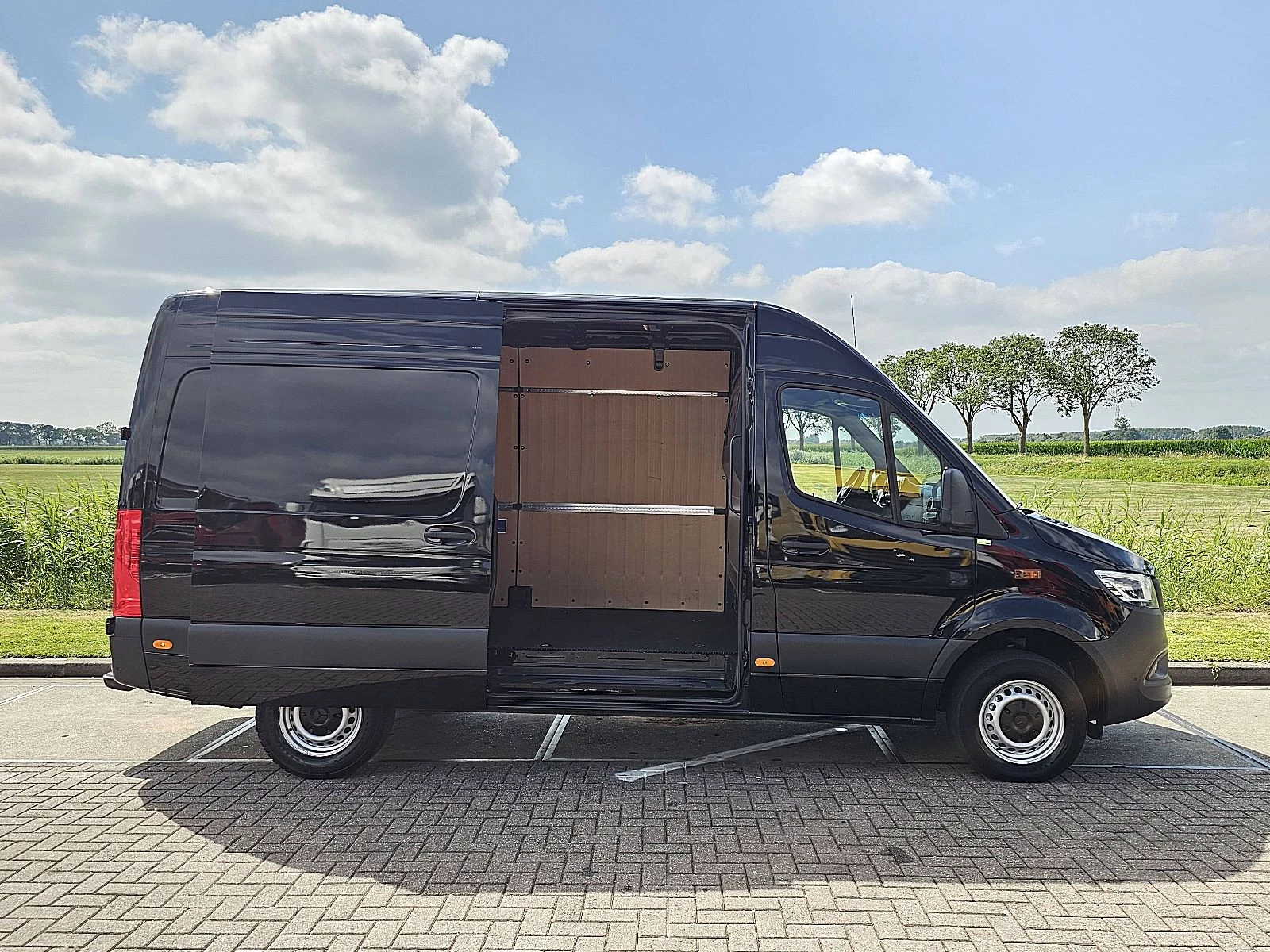 Mercedes-Benz Sprinter 2024 - 317 obrázek 14