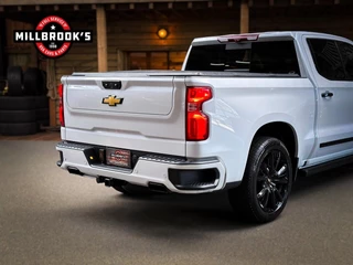 Chevrolet Silverado 2024 - High Country 6.2 V8 420 PK, obrazek 8
