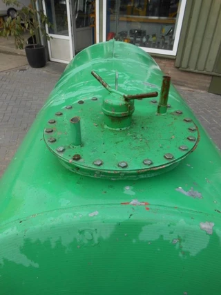 Diversen N/A - Water - Vloeistof & Dieselolie Tanks > Inhoud: 250 t/m Ca. 2.500 Liter. bild 8