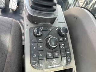 HIDROMEK N/A 2021 - HMK 230 LC-4, CE, 600 MM PADS, AUX PIPING, REVERSE CAMERA , AUTO LUB AC image 15