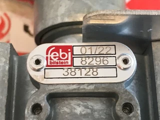 Mercedes-Benz N/A 2022 - 0003290825 FEBI BILSTEIN 38128 DRAAISCHUIFKLEP NIEUW zdjecie 3