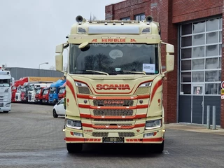 Scania R 2017 - R580 V8 NGS Low roof 6x2 - PTO/Hydraulic - Retarder - Custom interior - 2.95 WB - Navi bild 2