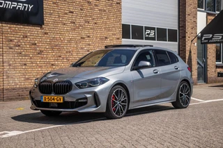 BMW 1 Serie 2023 - 120i M-Sport, NAP, 1ste eig. Dealeronderhouden afbeelding 2 miniatuur