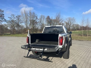 Ford F-150 2024 - USA 5.2 Supercharged zdjecie 40