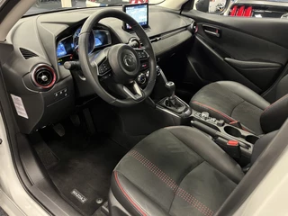 Mazda 2 2023 - 1.5i e-SkyActiv-G Homura AKA 90PK M Hybrid Navi DAB+ Apple CarPlay Camera PDC image 15