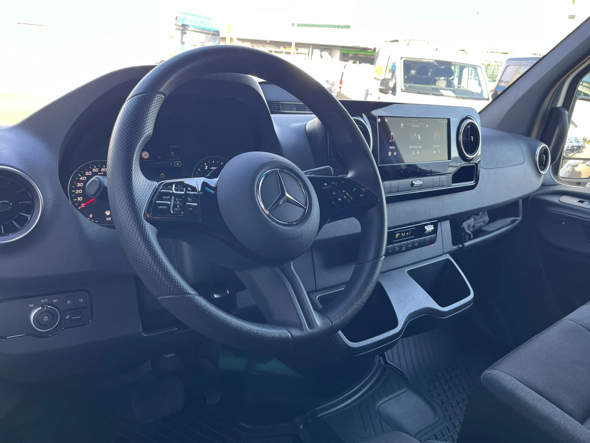 Mercedes-Benz Sprinter 2024 - 317 CDI L2/H2 Automaat/10"MBUX/Navi/Camera zdjęcie 6