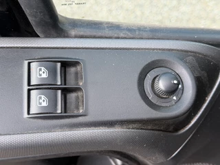 Iveco Daily 2023 - 35S16 L4H2 Automaat Airco Navi Cruisecontrol + Laadklep EURO 6 image 17