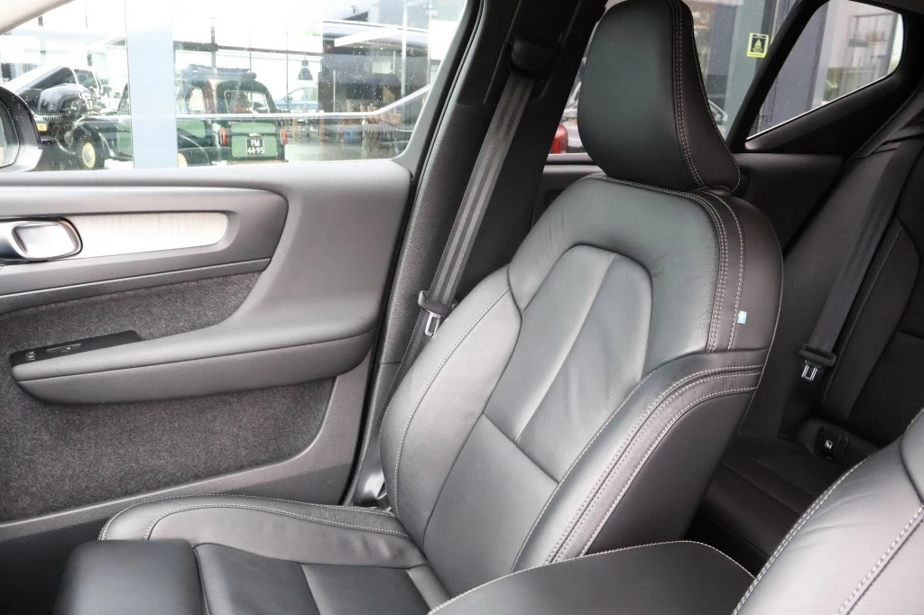 Volvo XC40 2022 - 1.5 T3 Automaat INSCRIPTION / Leder / Trekhaak 1600 KG afbeelding 28