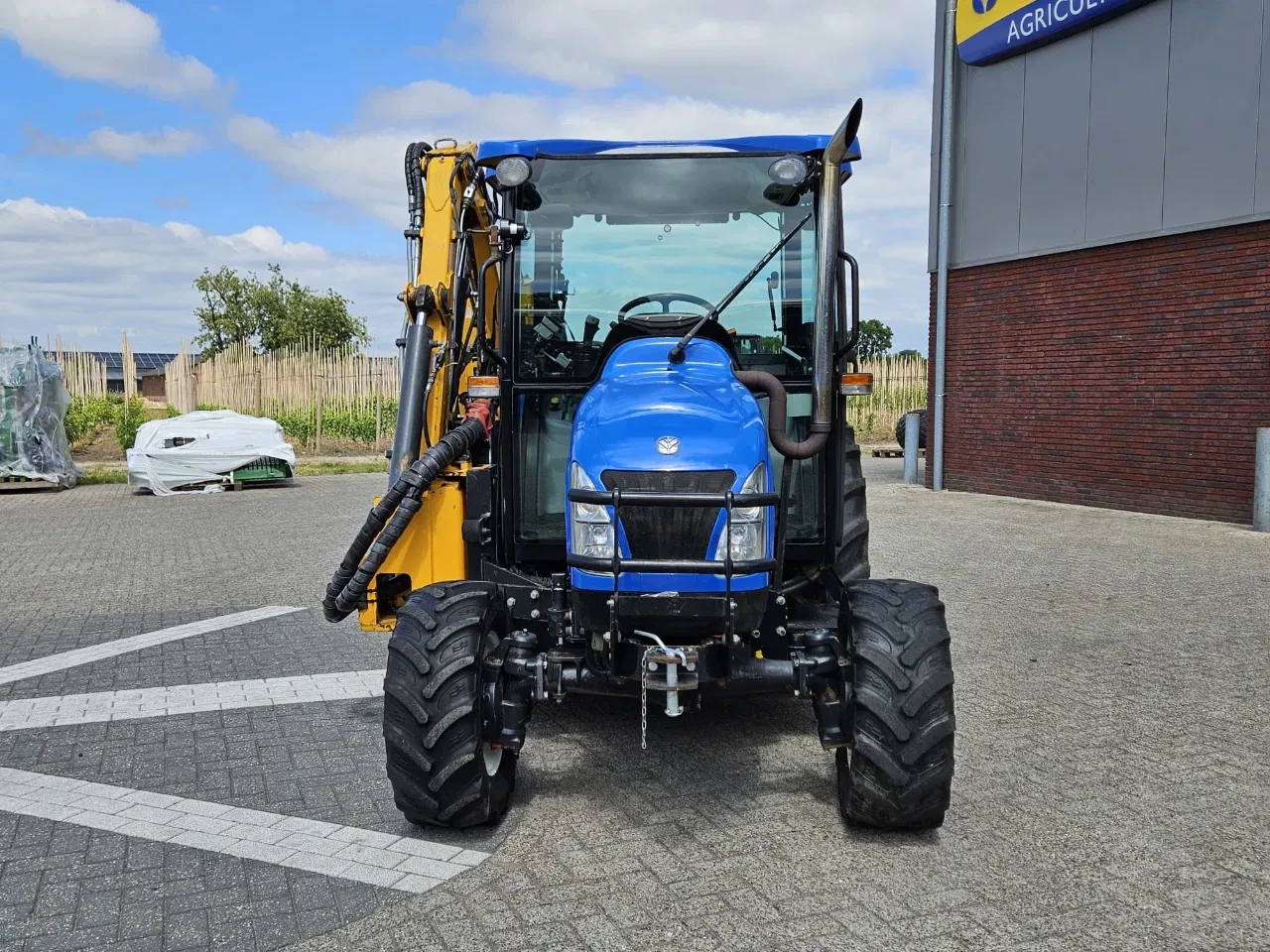 New Holland 2003 - Boomer 3050 met Bos Maaiarm afbeelding 12